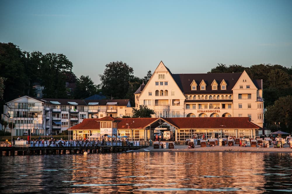 Strandhotel-Glücksburg.jpg