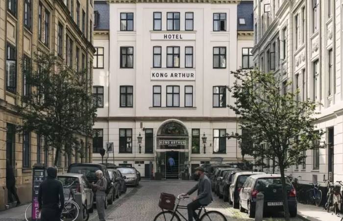 hotel-kong-arthur.jpg